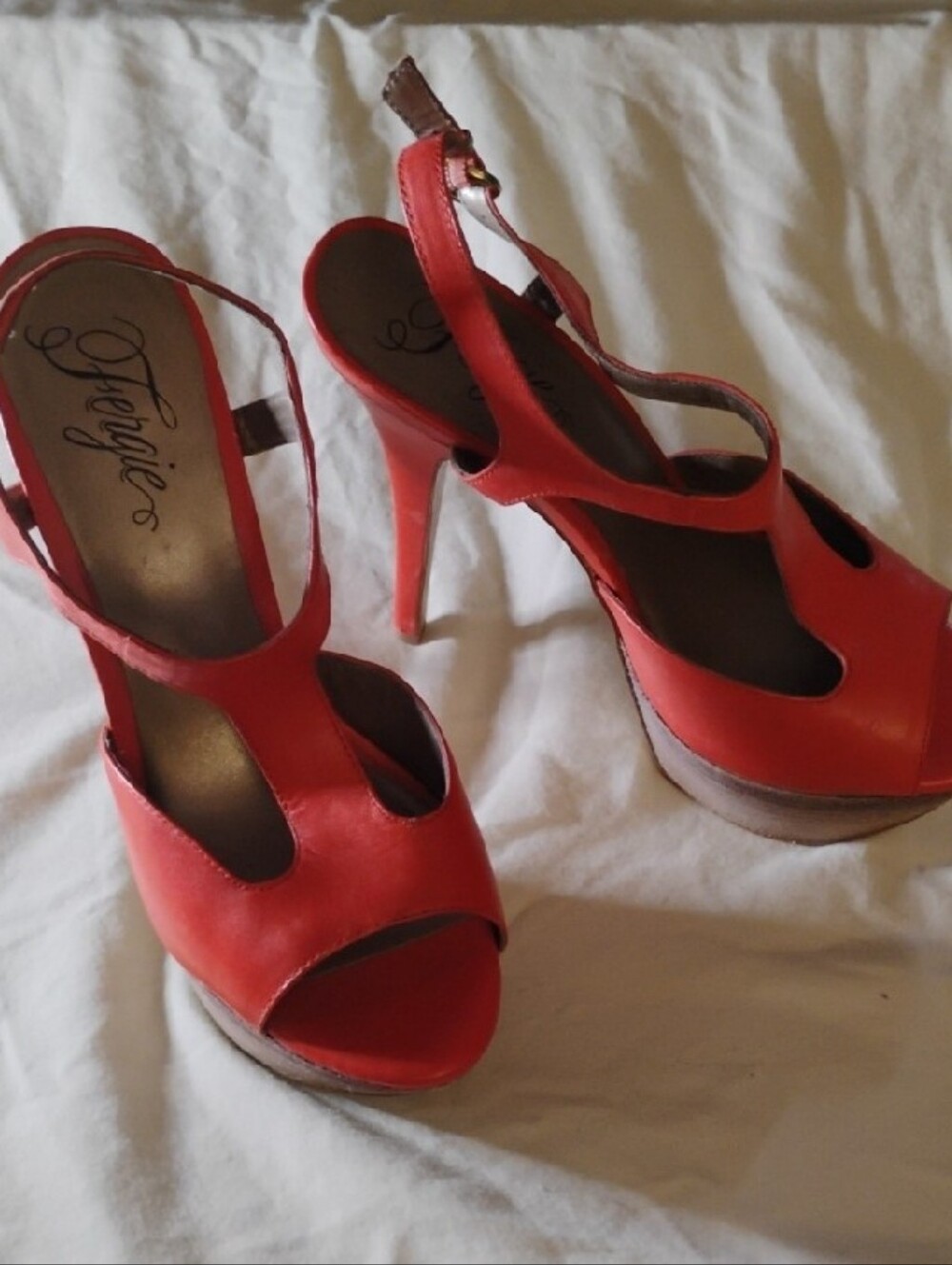Fergie Gatsby Coral Orange T-Strap Platform Heels Retro Pinup 9M